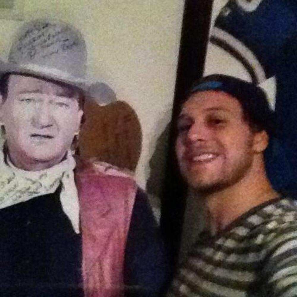 Meet your Posher, Chase